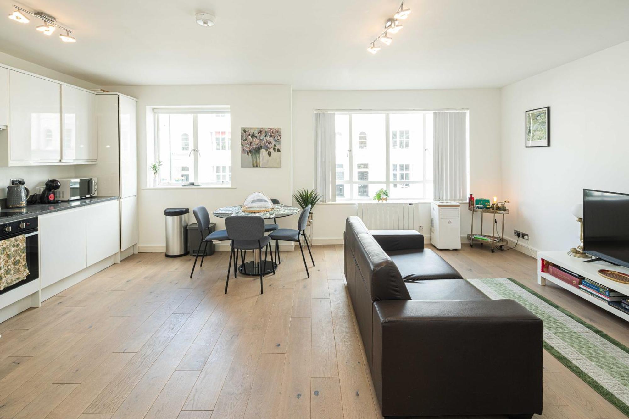 Charming Newly Refurb 2-Bed 2-Bath Whole Apartment Near Hyde Park & Kensington, Prime Paddington Location Zone 1 London Eksteriør bilde